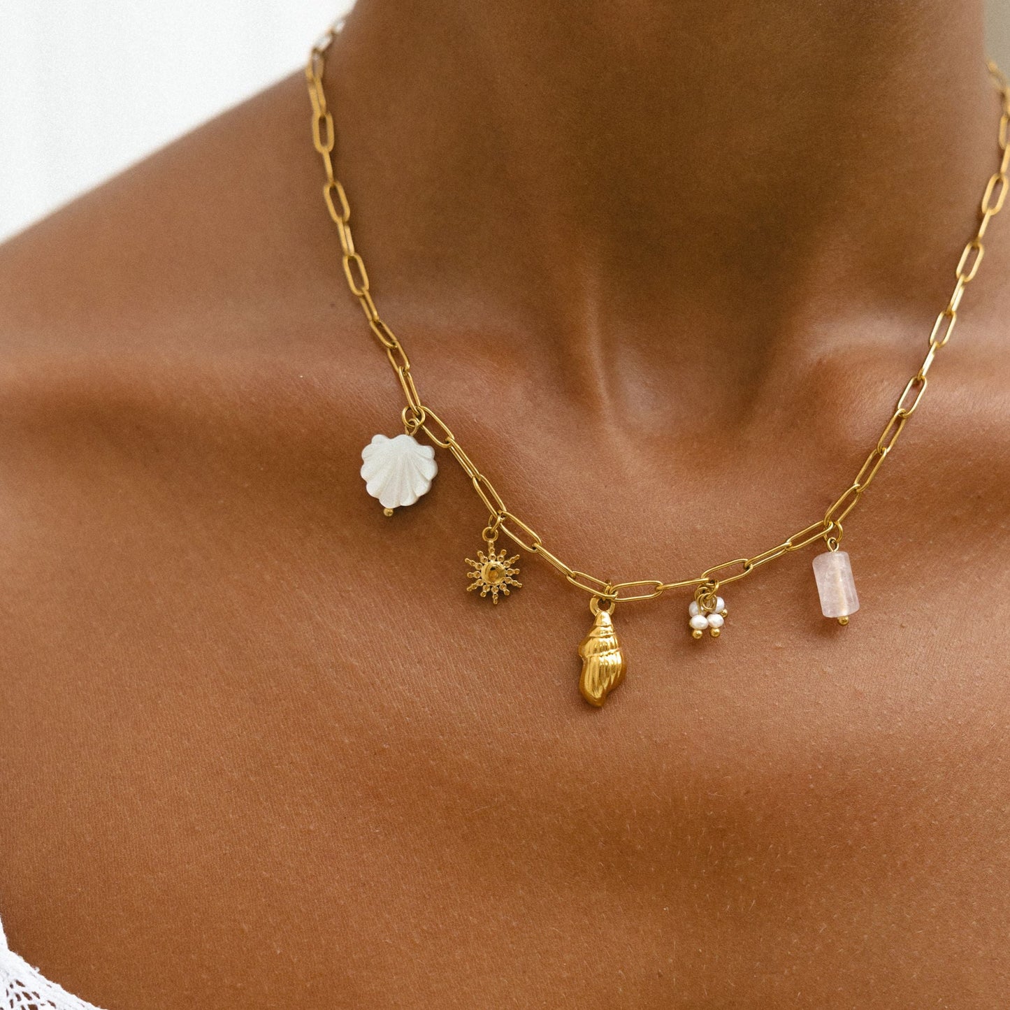Capri-Halsband